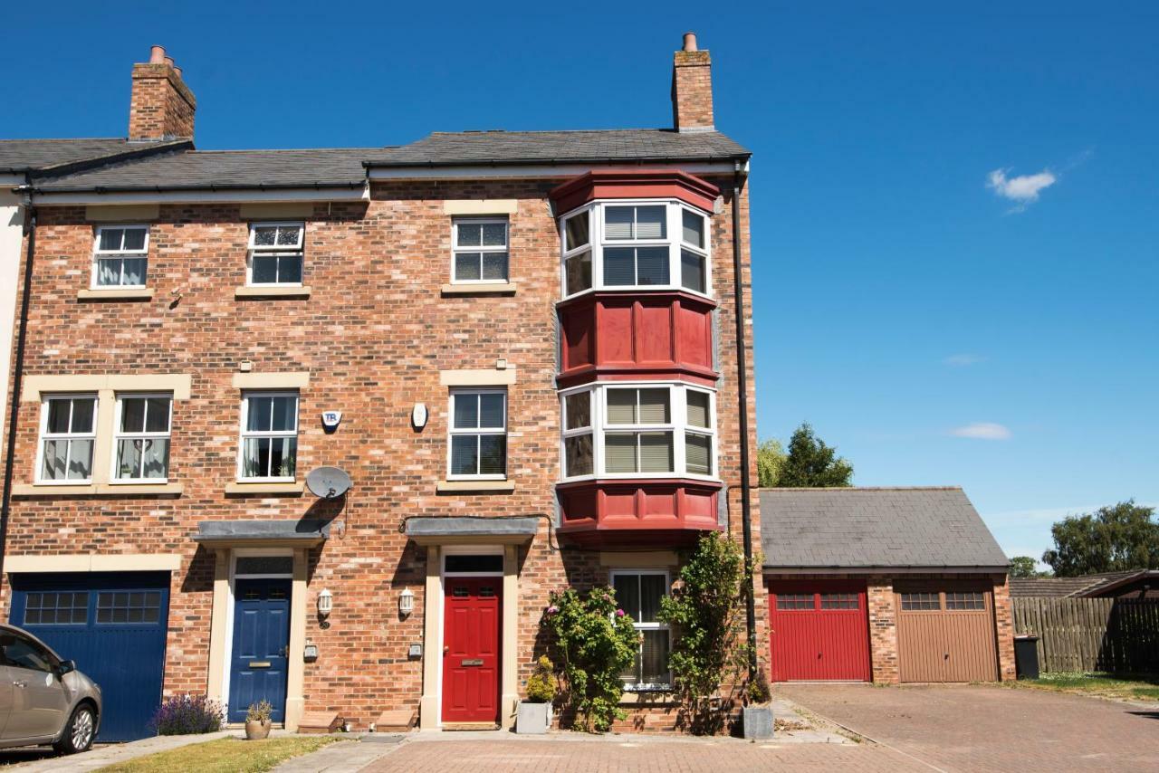 Kirkwood Drive Villa Durham Exteriör bild